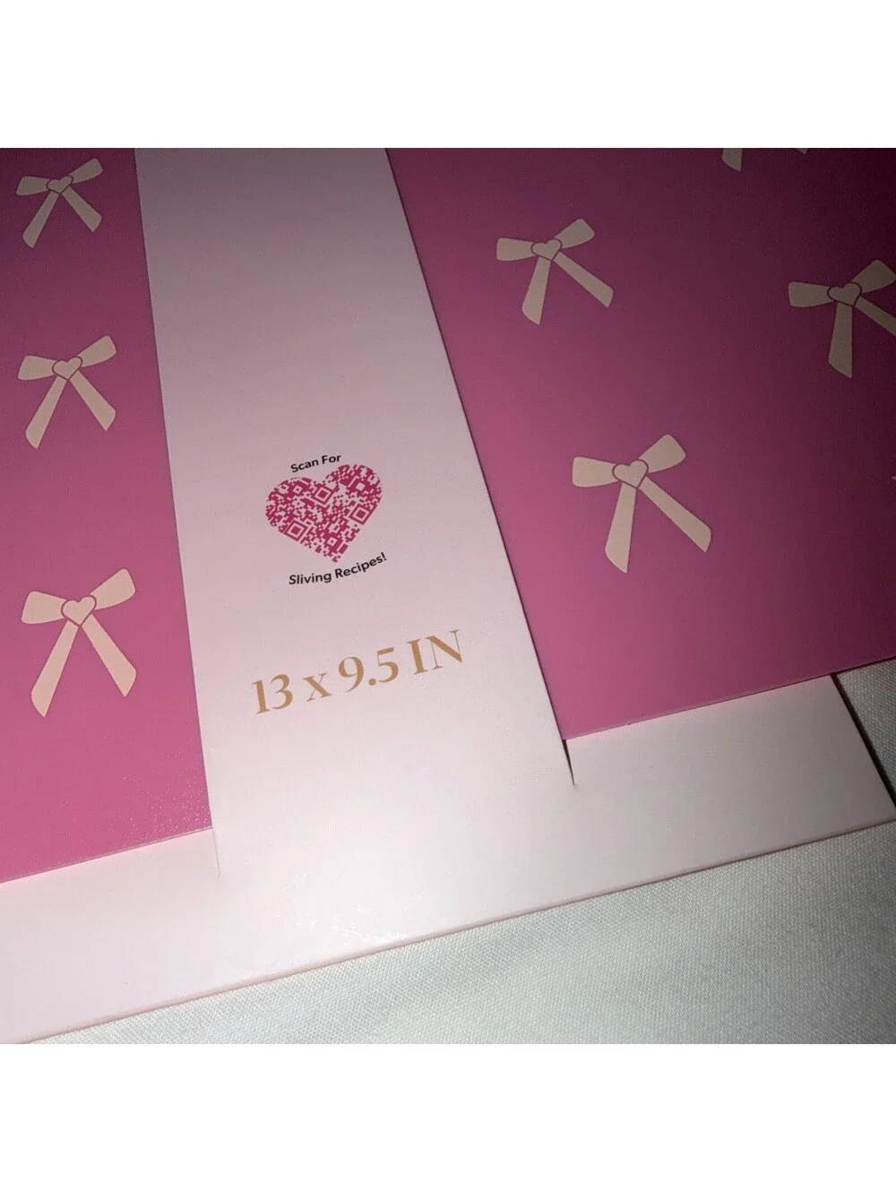 NWT PARIS HILTON Designer 4piece pink bow Cutting Mats 13x9.5
